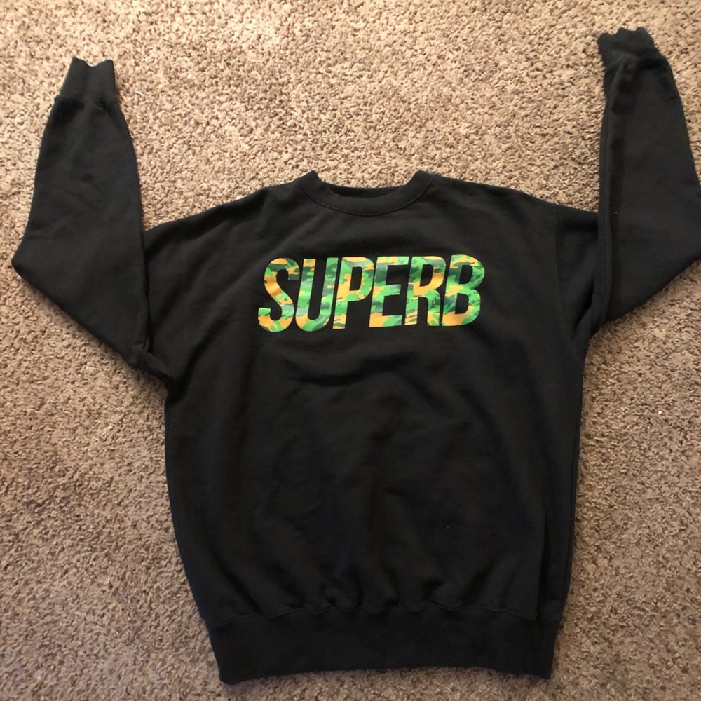 Black Sweater Superb Men’s Large
